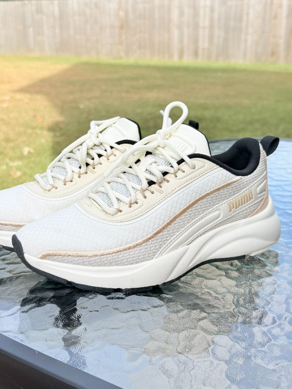 PUMA Softride Cyra Womens 6 Cream Beige Sneakers Chunky Clean Girl Sporty 4321